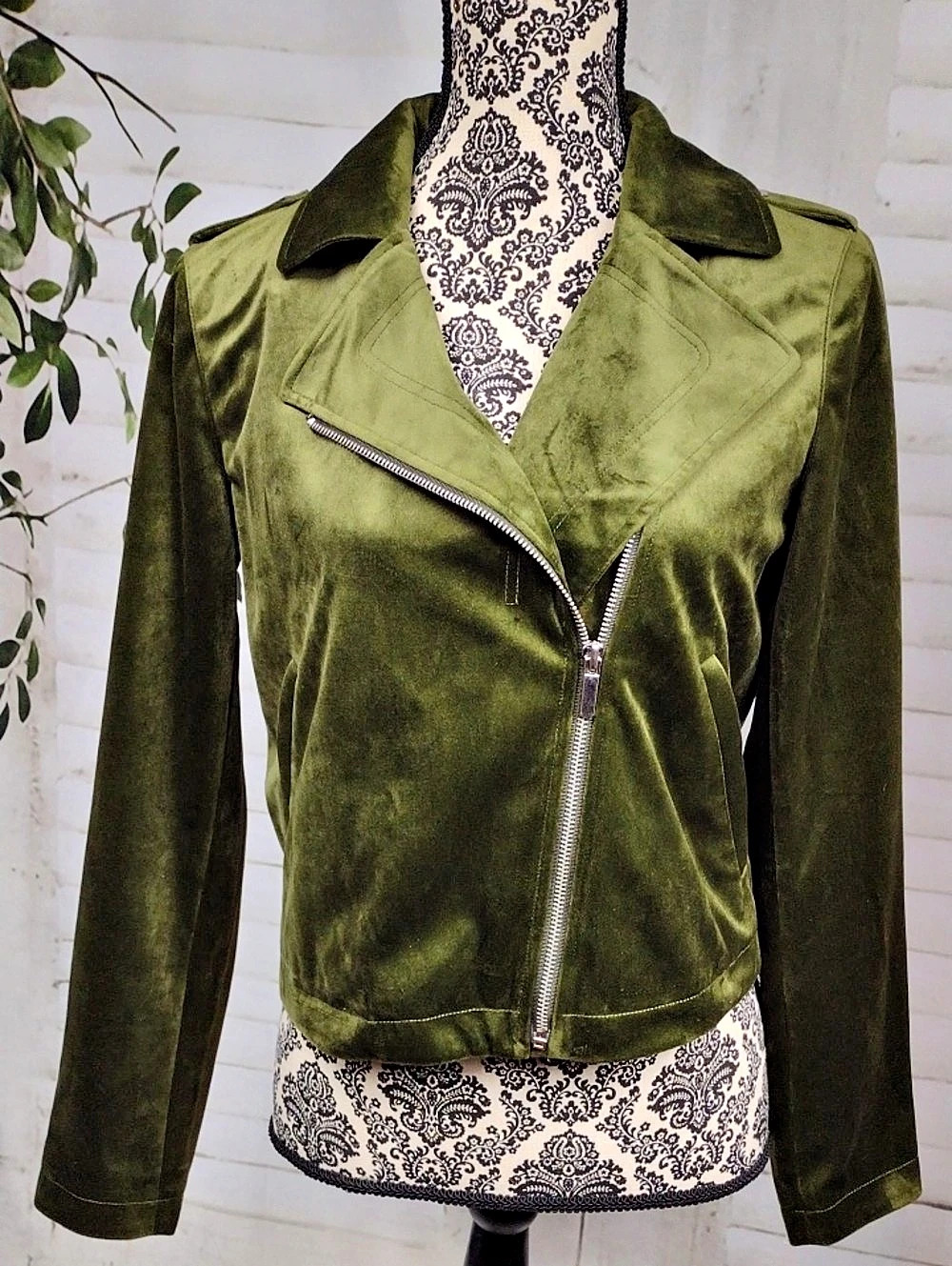 Lauren Conrad Velvet Moto Jacket in Green Size Small Like New Size S